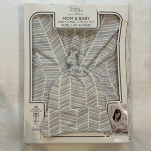 Toby Mom & Baby Matching 3 Piece Set (Robe, Hat and Wrap)